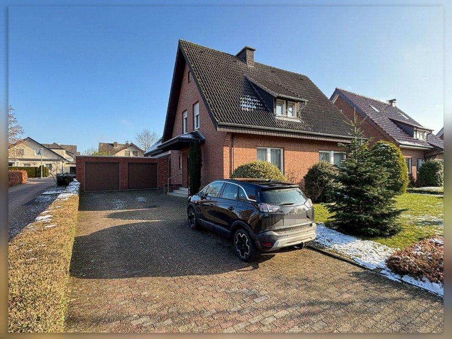 Frontansicht - Garagen Zweifamilienhaus Heiden