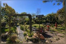 Garten Ein R�ckzugsort im Gr�nen: Hofstelle in Alleinlage, perfekt f�r Pferdehaltung