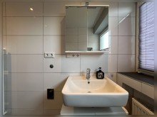 Bad Ruhe trifft Lage - Stilvolle Wohnung mit Waldblick nahe Krankenhaus & Fachhochschule