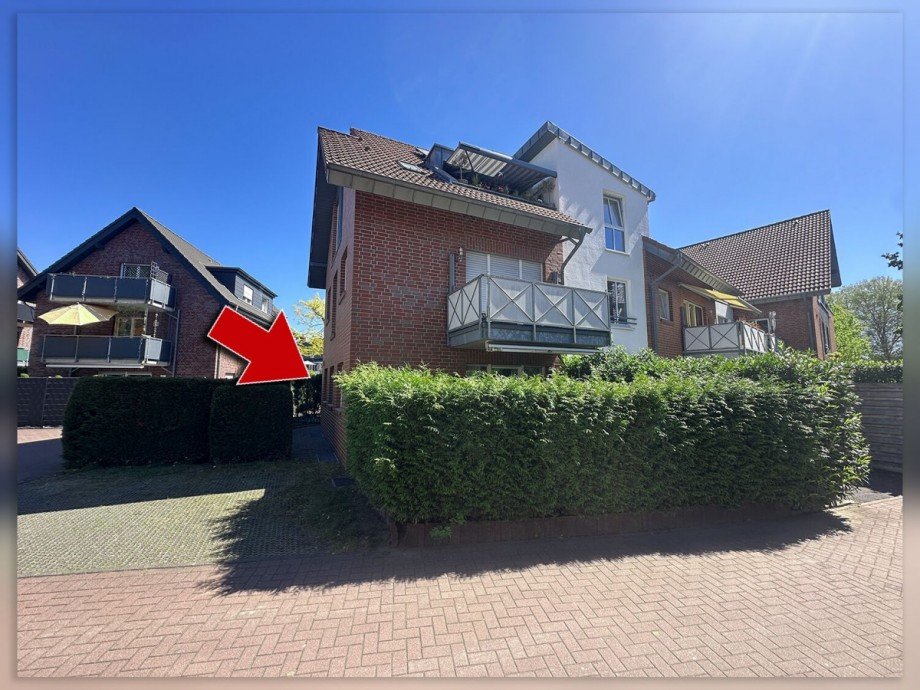 Ansicht West - PKW Stellpl�tze Erdgeschosswohnung Rhede
