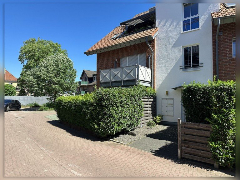 Ansicht West - Hauseingang Rhede Erdgeschosswohnung Fr�her an sp�ter denken - Ihr idealer Altersruhesitz in Rhede