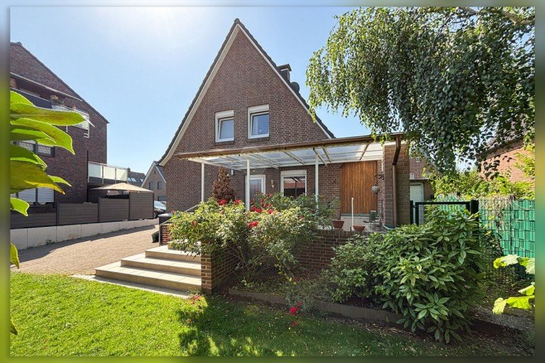 Au�enansicht Bocholt Einfamilienhaus Zeitnah bezugsfrei - Einfamilienhaus in ruhigem Wohnumfeld von Bocholt