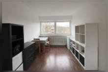Schlafzimmer Ruhe trifft Lage - Stilvolle Wohnung mit Waldblick nahe Krankenhaus & Fachhochschule