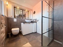 Badezimmer Sie werden begeistert sein - Modernes Wohnen nahe Klostersee